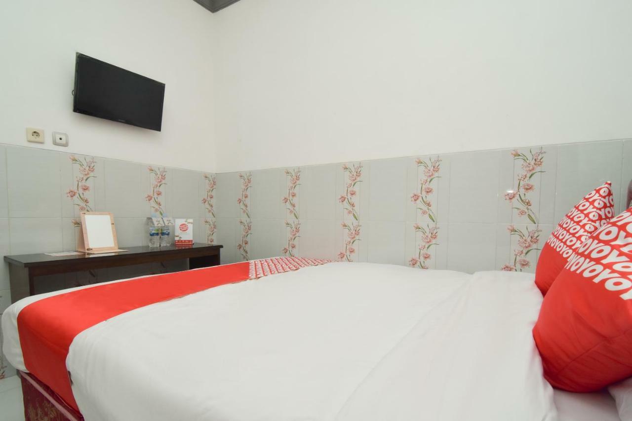Dua Putri Villa Pasuruan Buitenkant foto
