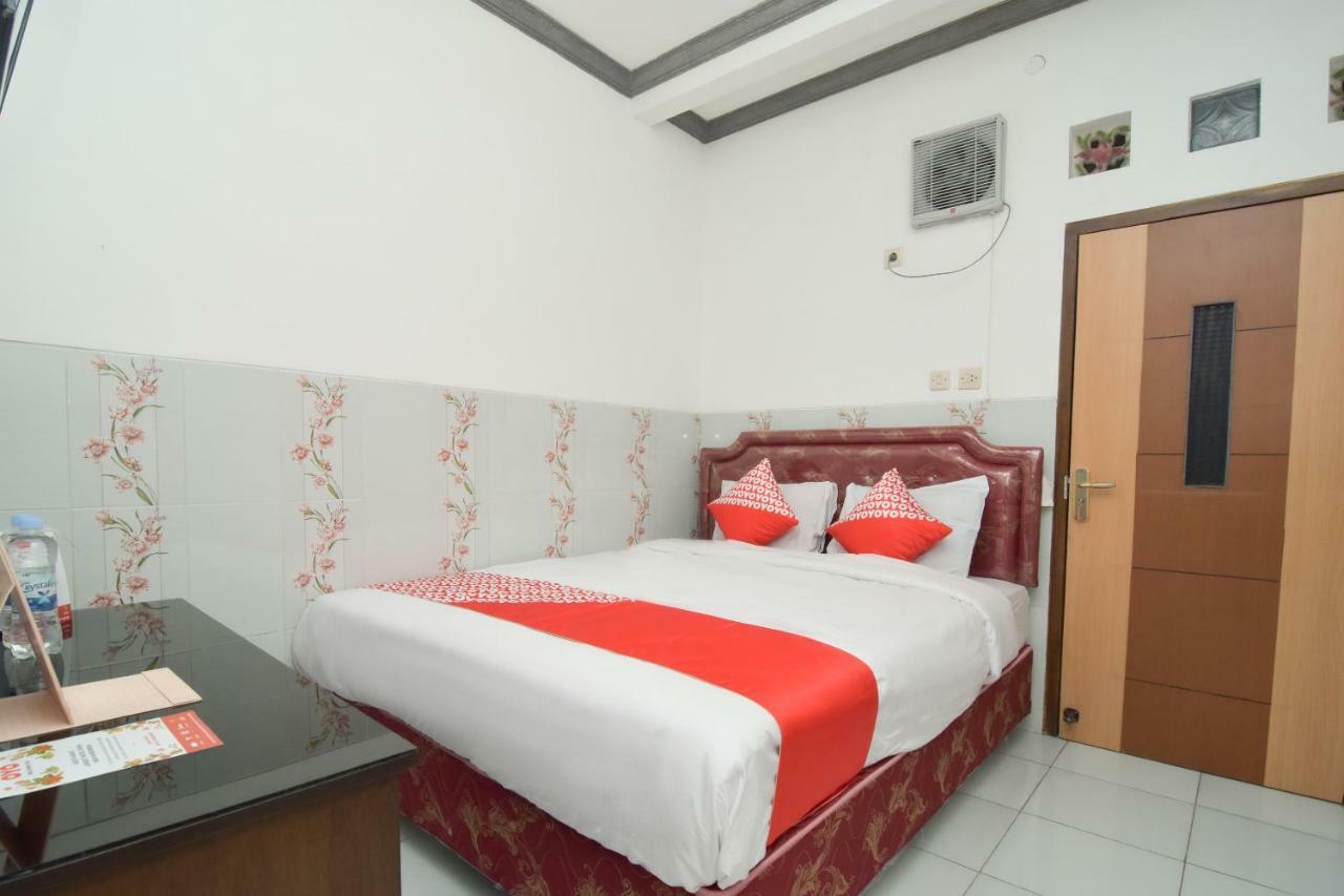 Dua Putri Villa Pasuruan Buitenkant foto
