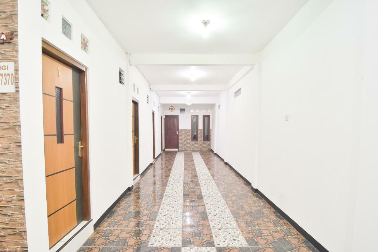 Dua Putri Villa Pasuruan Buitenkant foto