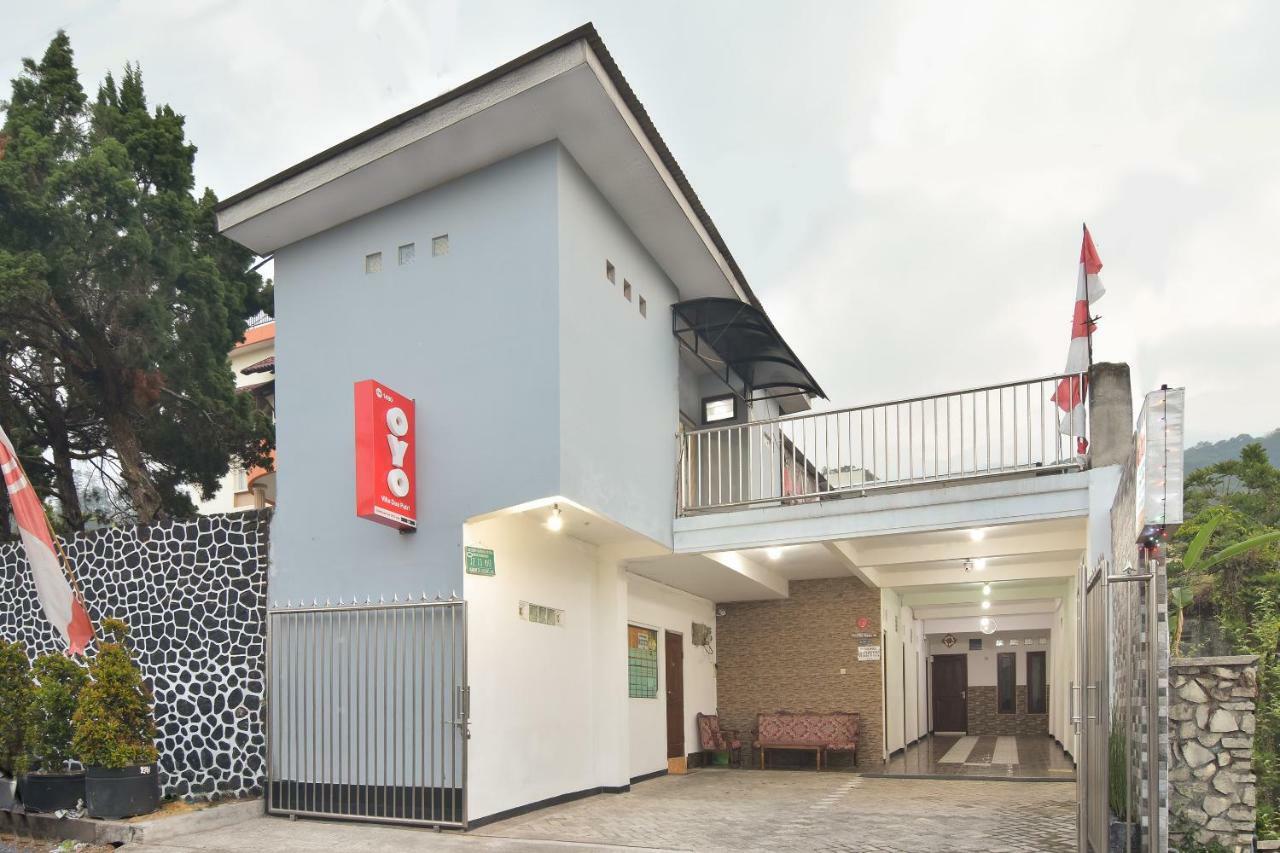 Dua Putri Villa Pasuruan Buitenkant foto