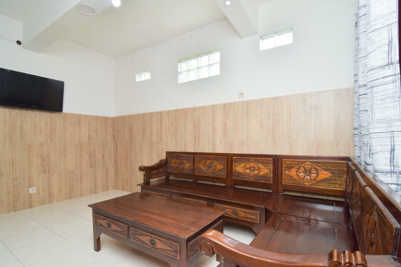 Dua Putri Villa Pasuruan Buitenkant foto